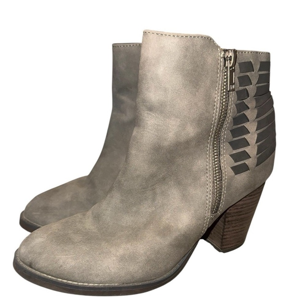 Sugar Boots Booties Gray Western Block Heel Suede Look Size 7 Women's